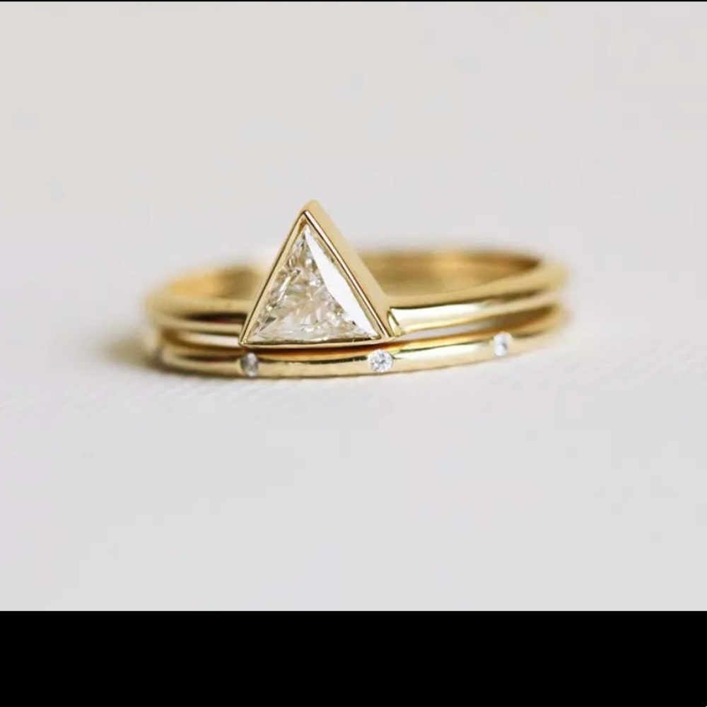 MADALENA ♡  Geometric Crystal 2 Rings GIFT SET - Picture 4 of 7